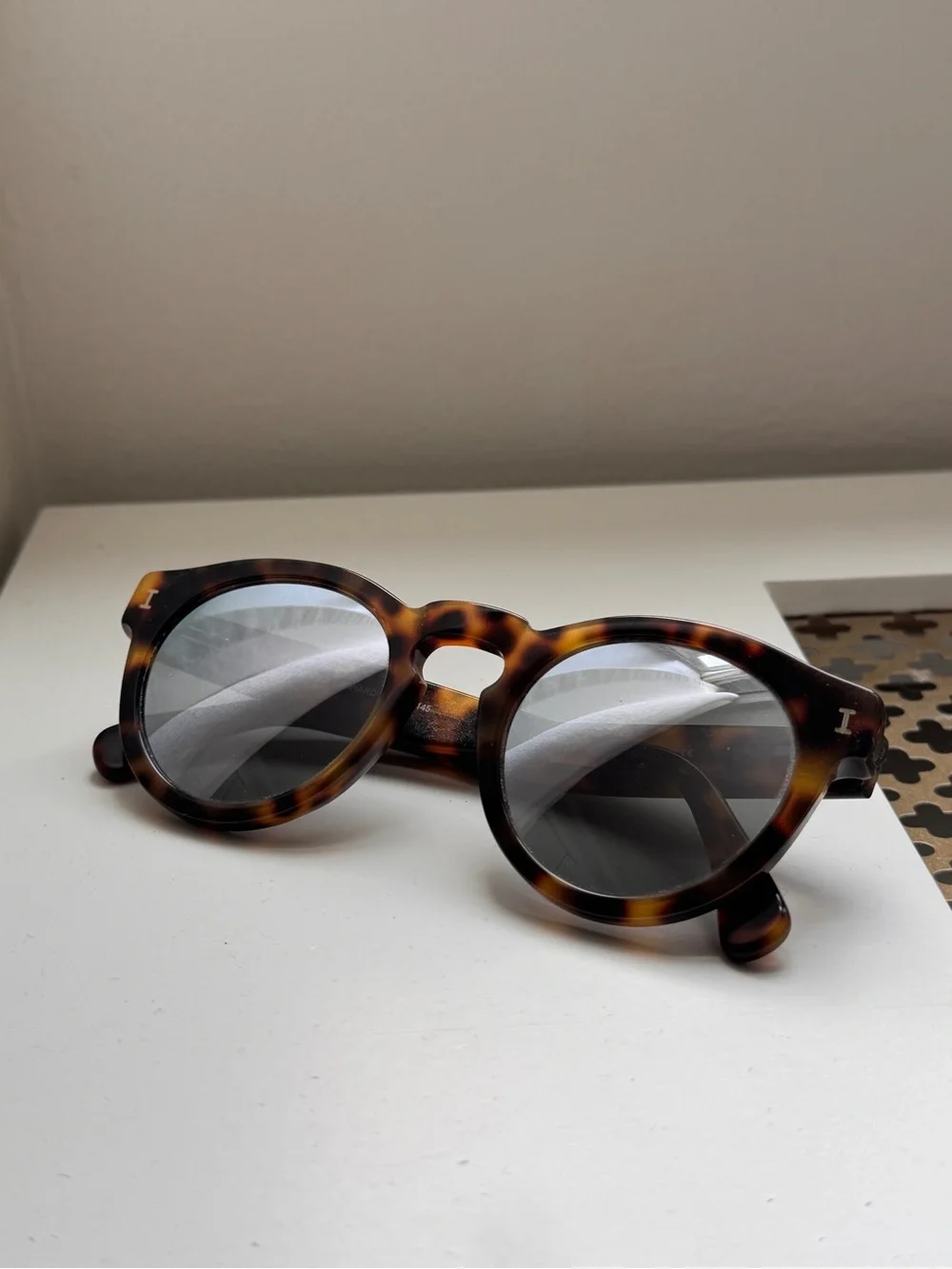 Illesteva Leonard Sunglassed